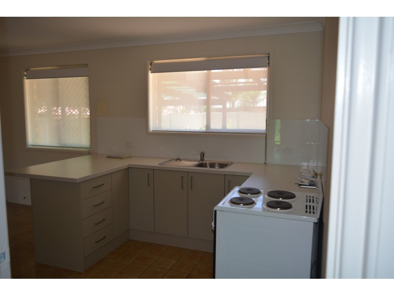 10 Jennifer Crescent, Darling Heights QLD 4350