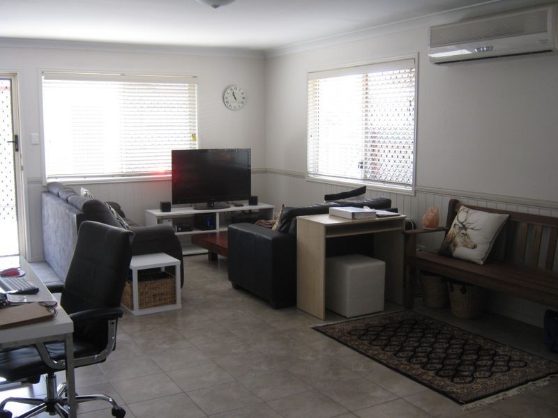 6/6a Clarissa Street, Newtown QLD 4350