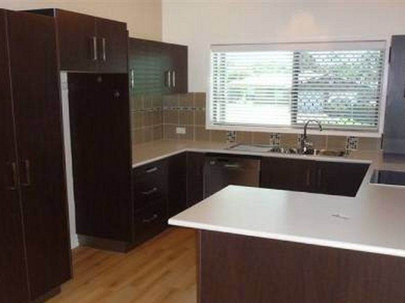 10 Zoe Court, Centenary Heights QLD 4350