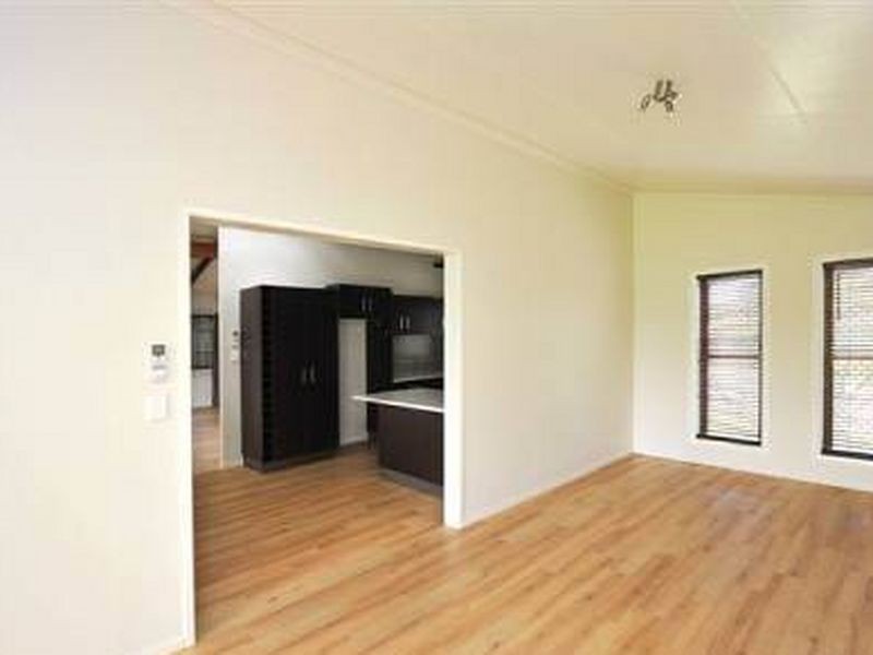 10 Zoe Court, Centenary Heights QLD 4350