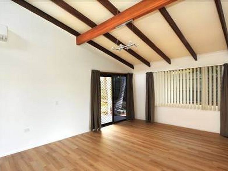 10 Zoe Court, Centenary Heights QLD 4350