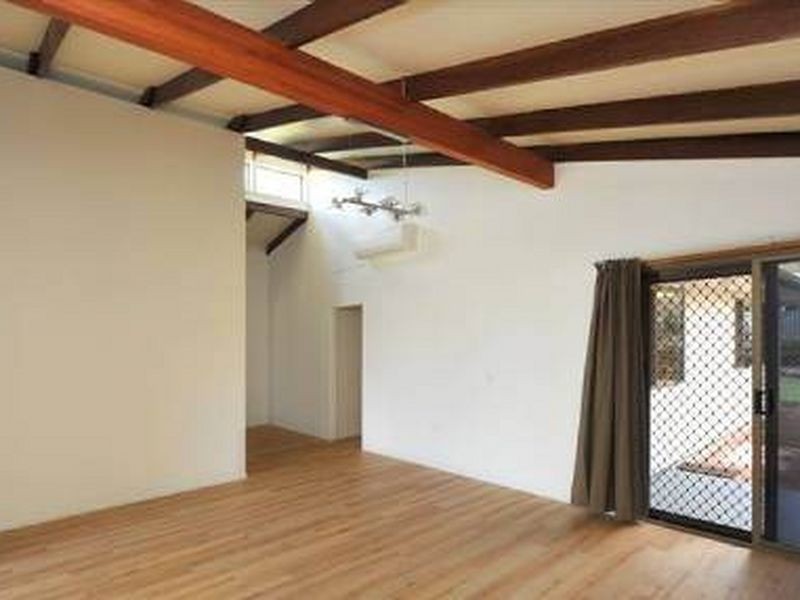 10 Zoe Court, Centenary Heights QLD 4350