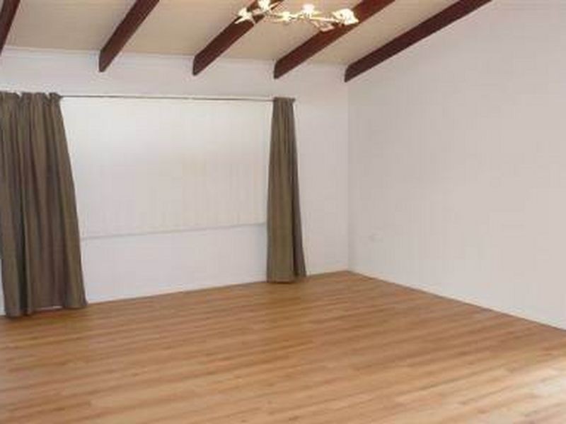 10 Zoe Court, Centenary Heights QLD 4350