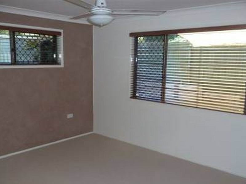 10 Zoe Court, Centenary Heights QLD 4350