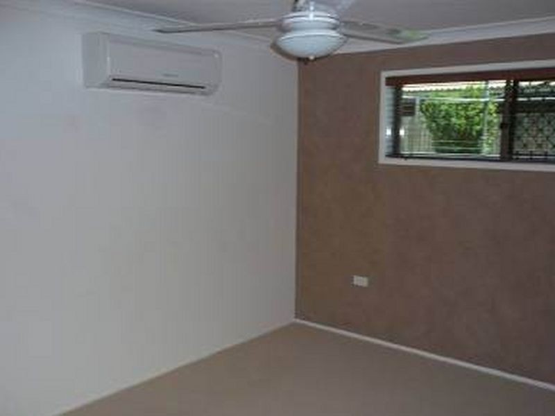 10 Zoe Court, Centenary Heights QLD 4350