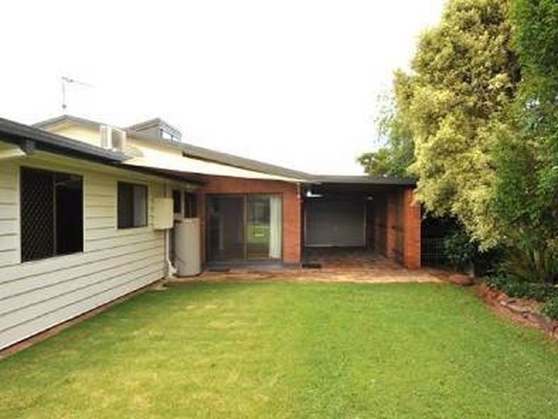 10 Zoe Court, Centenary Heights QLD 4350