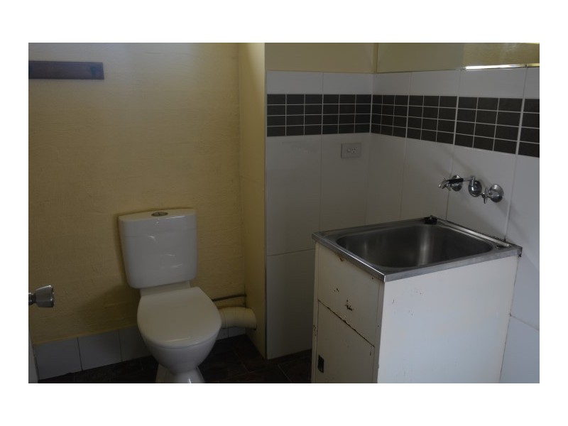 2/74 Platz Street, Darling Heights QLD 4350