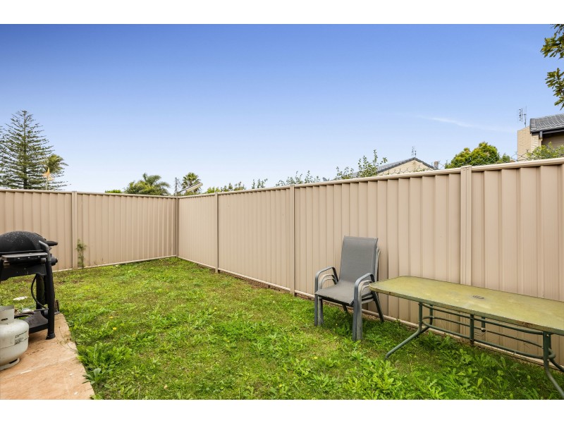 1 & 2/5 Northpoint Crescent, Harlaxton QLD 4350