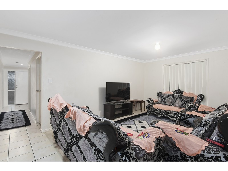 20 Sunset Drive, Glenvale QLD 4350