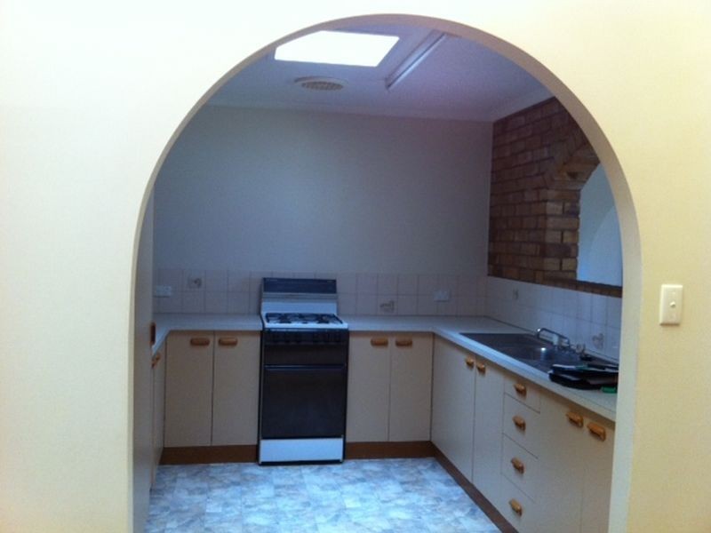 2/16 McIvor Street, Kearneys Spring QLD 4350