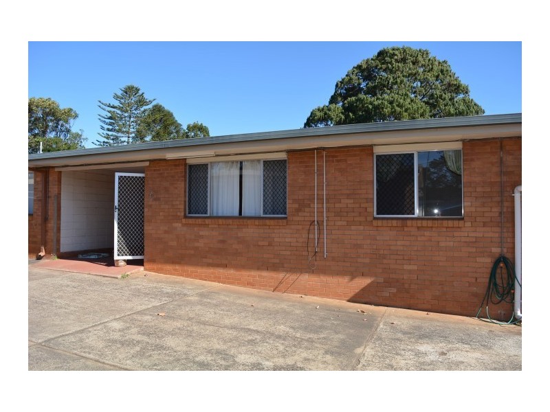 3/348 South Street, Harristown QLD 4350