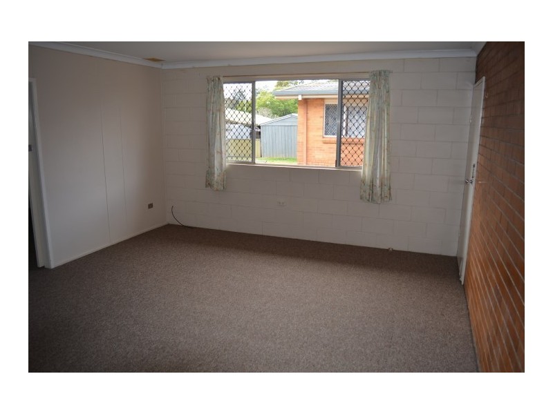 3/348 South Street, Harristown QLD 4350