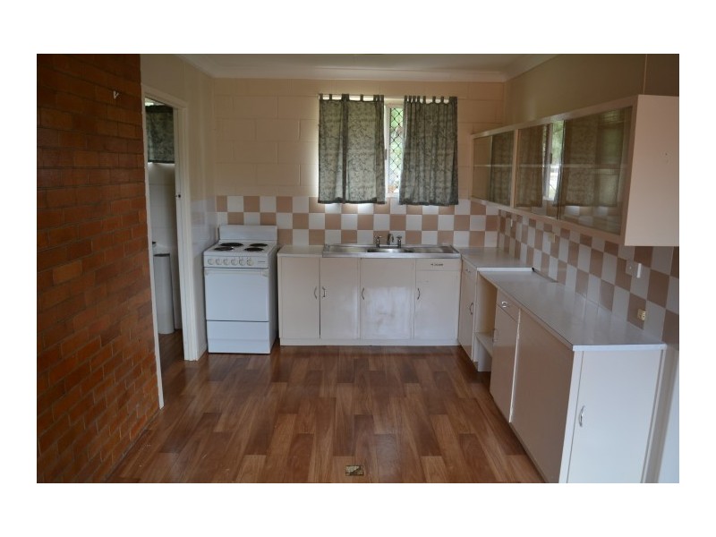 3/348 South Street, Harristown QLD 4350