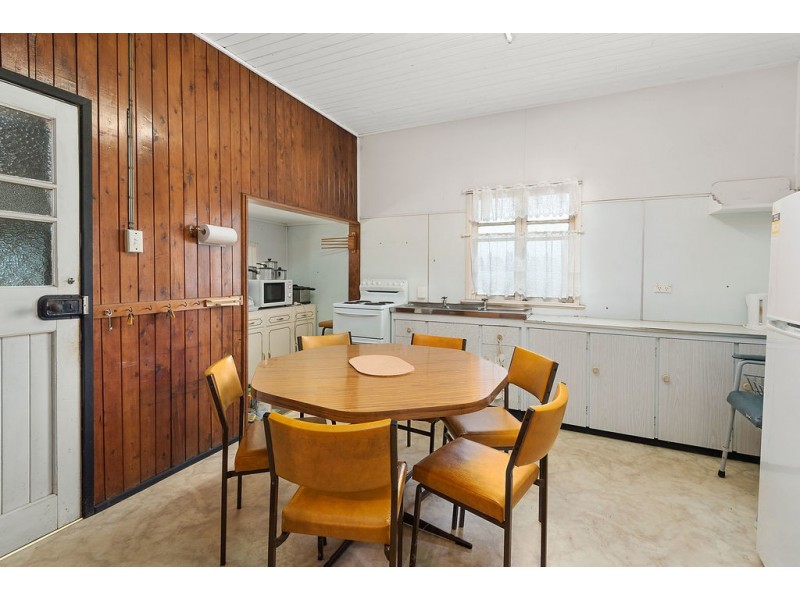 250 Vonhoffs Road, Highland Plains QLD 4401