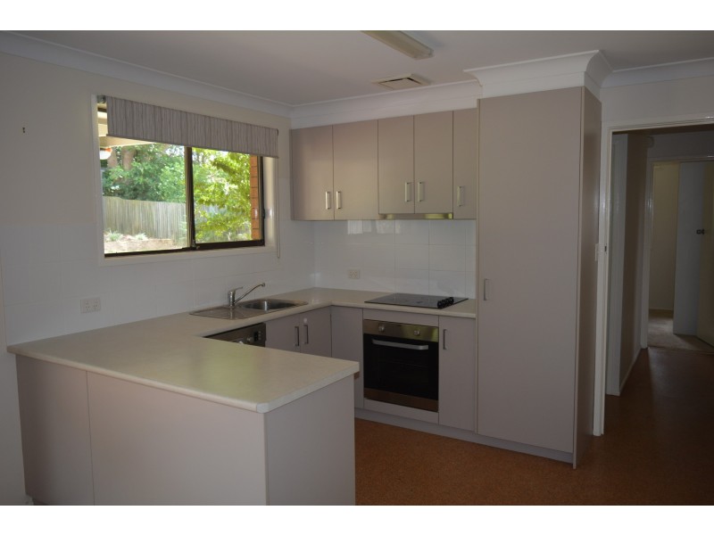 35 Noll Street, Kearneys Spring QLD 4350