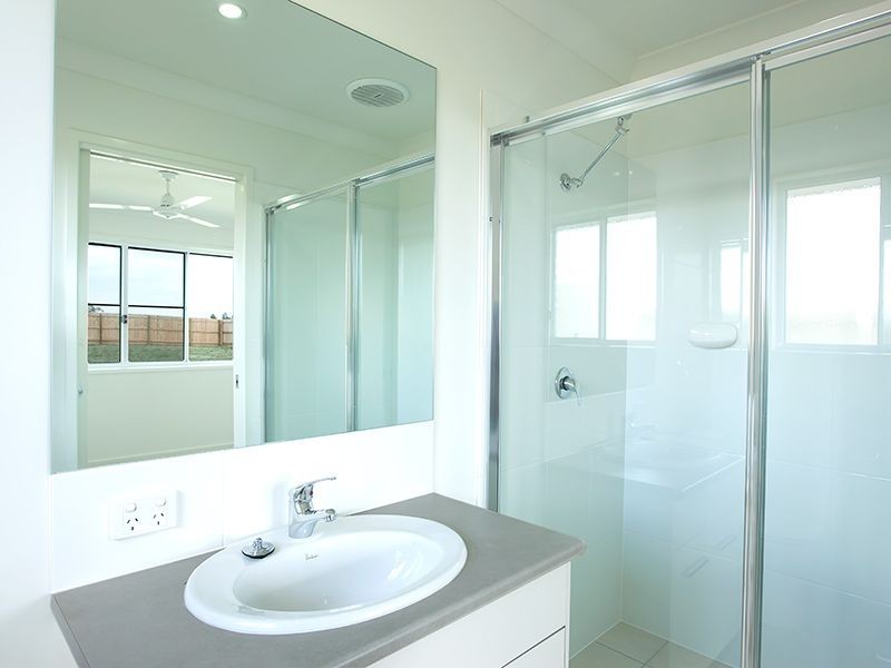 54 Neville Street, Clifton QLD 4361