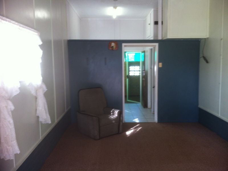 10A Esmond Street, Rockville QLD 4350