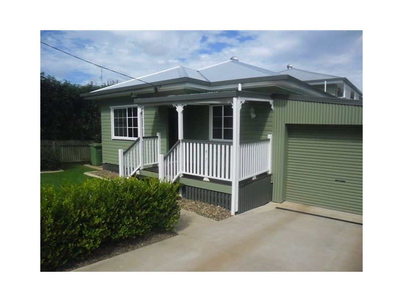 64 Alford Street, Mount Lofty QLD 4350