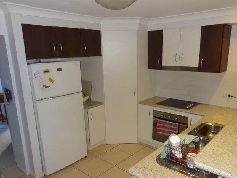 7/90 North Street, Mount Lofty QLD 4350