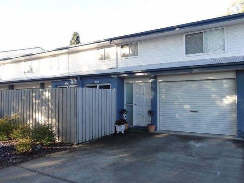 7/90 North Street, Mount Lofty QLD 4350