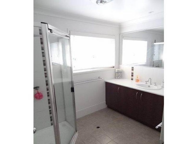 7/90 North Street, Mount Lofty QLD 4350