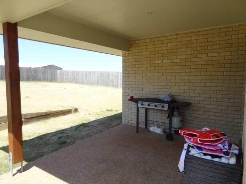 5 Goshawk Drive, Kleinton QLD 4352
