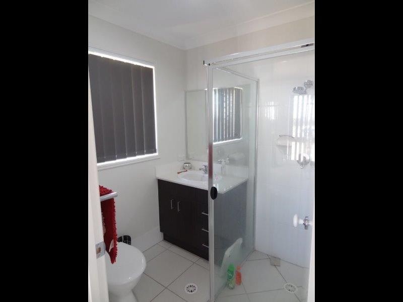 5 Goshawk Drive, Kleinton QLD 4352