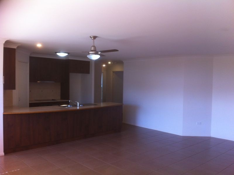 6 Willowburn Drive, Rockville QLD 4350