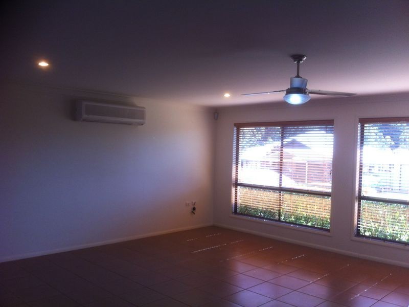 6 Willowburn Drive, Rockville QLD 4350