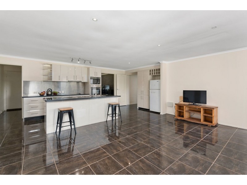 456 West Street, Kearneys Spring QLD 4350