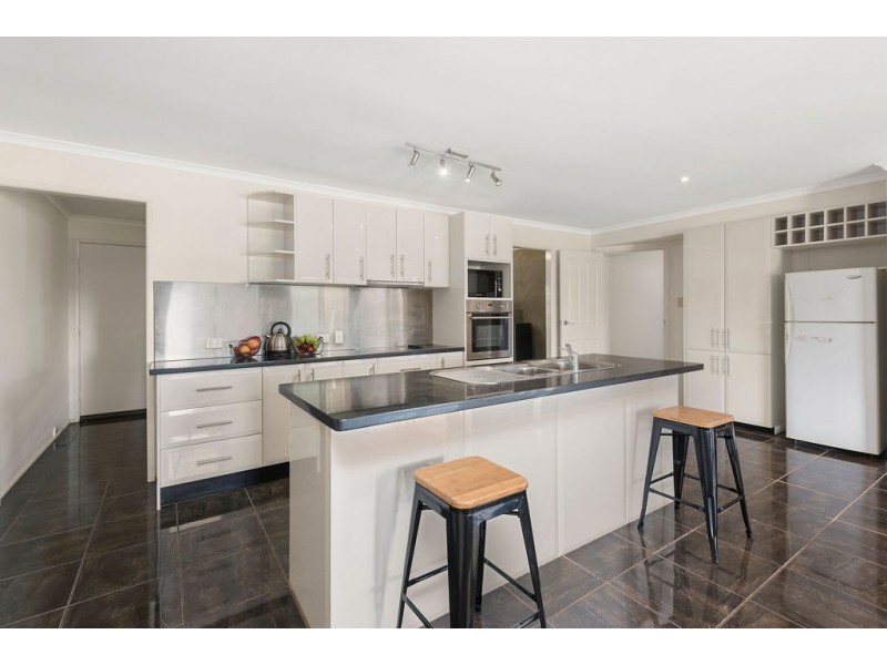456 West Street, Kearneys Spring QLD 4350