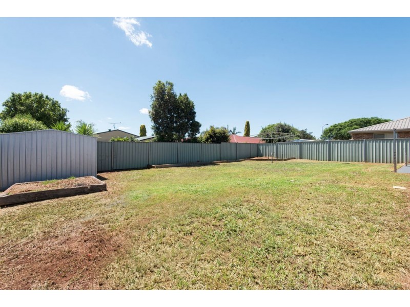 456 West Street, Kearneys Spring QLD 4350