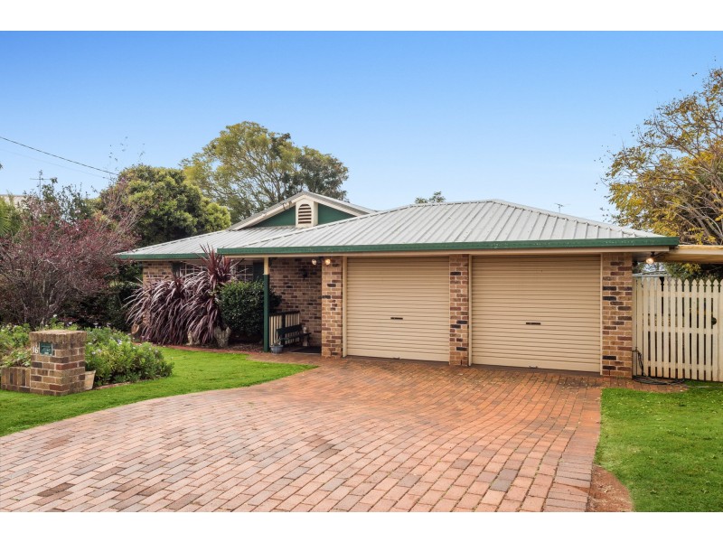 16 Maplewood Street, Darling Heights QLD 4350