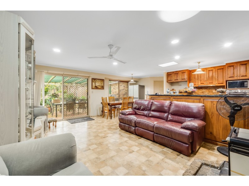 16 Maplewood Street, Darling Heights QLD 4350