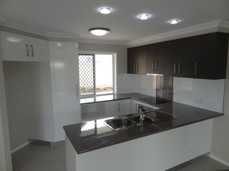 2/2 Beh Street, Harristown QLD 4350