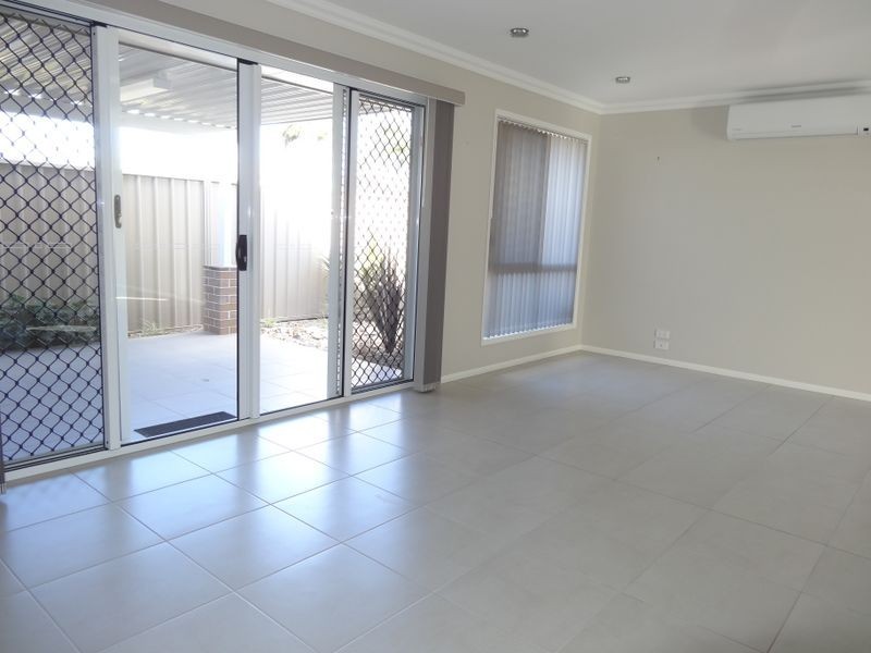 2/2 Beh Street, Harristown QLD 4350