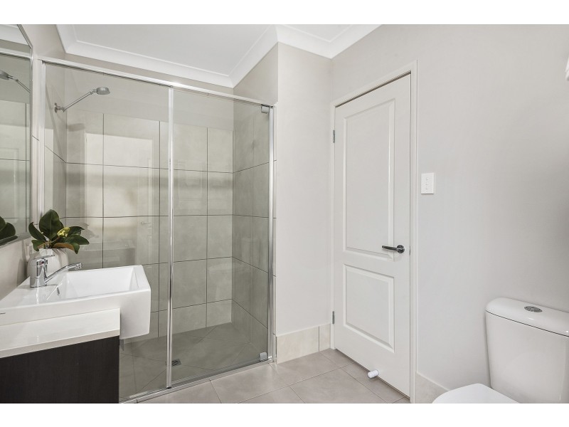 7/436 Hume Street, Middle Ridge QLD 4350