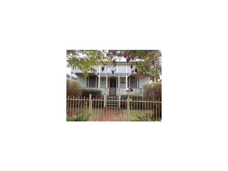 3 Victor Street, East Toowoomba QLD 4350
