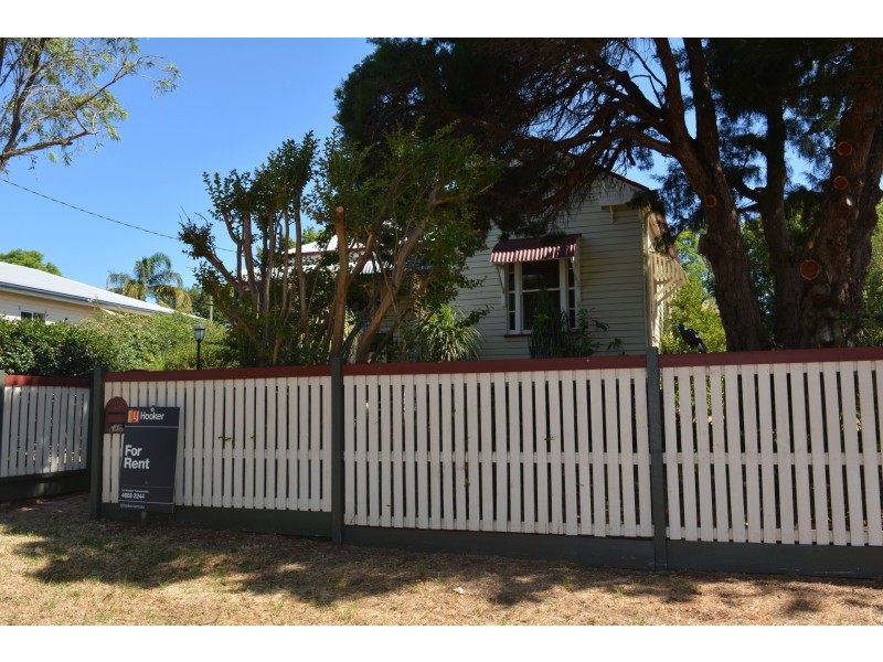 16 Stone Street, Wilsonton QLD 4350