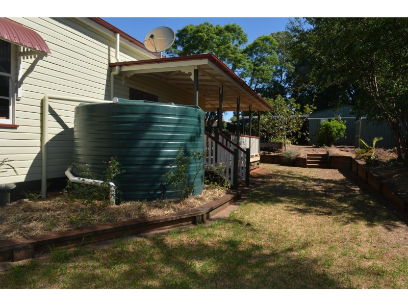 16 Stone Street, Wilsonton QLD 4350