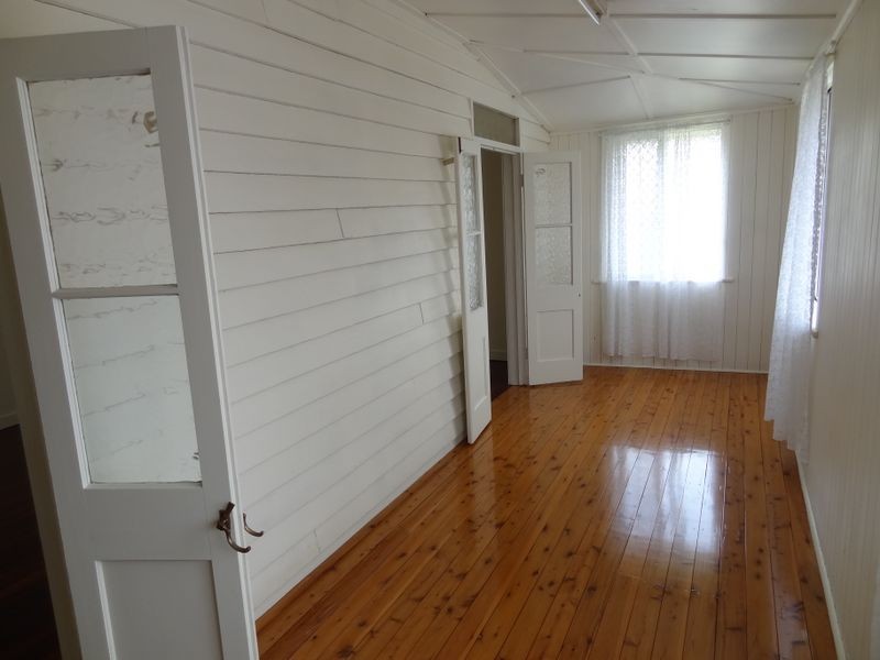 169 West Street, Newtown QLD 4350