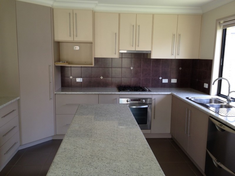 14 Diamantina Drive, Glenvale QLD 4350