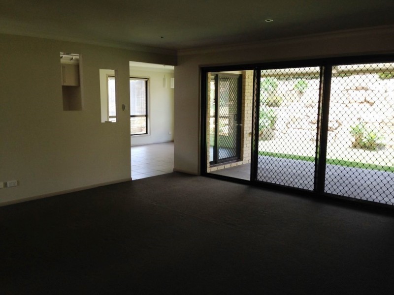 14 Diamantina Drive, Glenvale QLD 4350