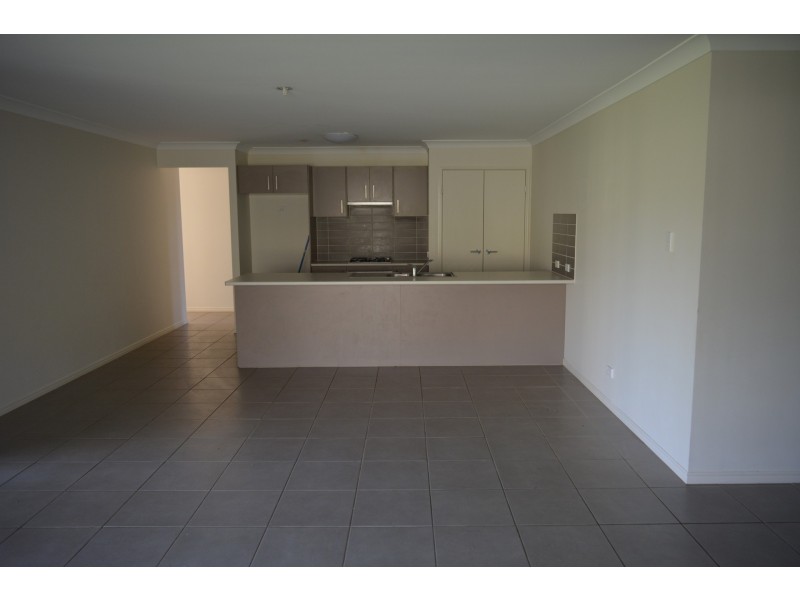 21 Goshawk Drive, Kleinton QLD 4352