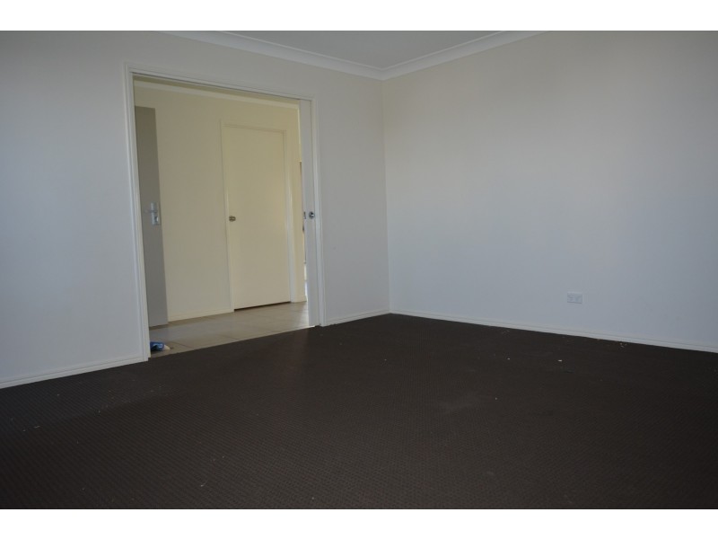 21 Goshawk Drive, Kleinton QLD 4352
