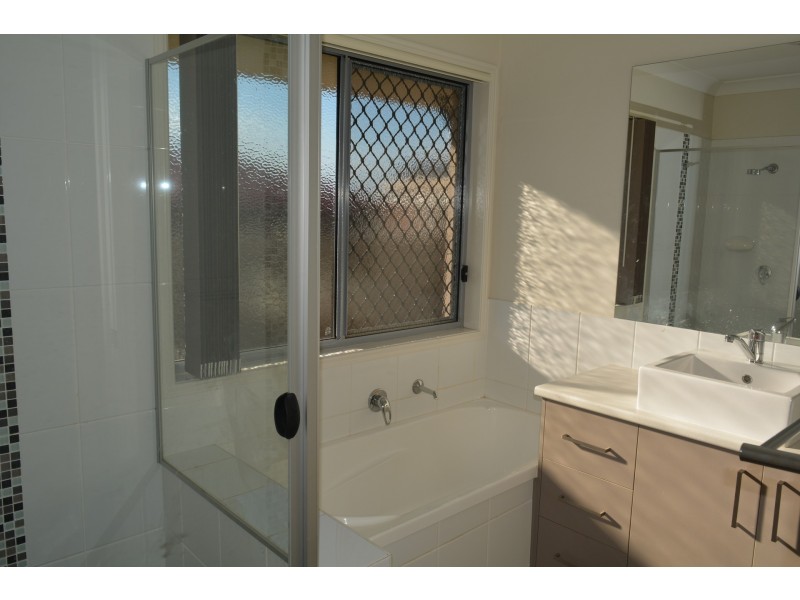 21 Goshawk Drive, Kleinton QLD 4352