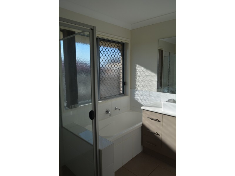 21 Goshawk Drive, Kleinton QLD 4352