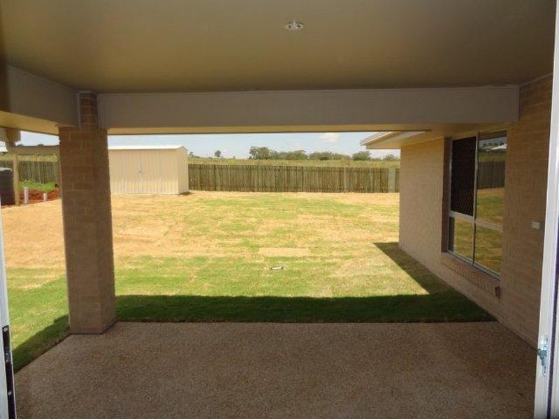 21 Goshawk Drive, Kleinton QLD 4352