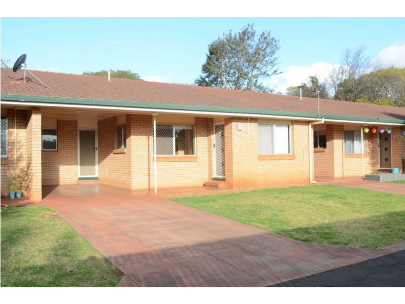 2/42 Arthur Street, East Toowoomba QLD 4350