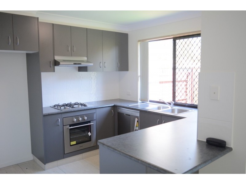 2/15 Lexi Street, Glenvale QLD 4350